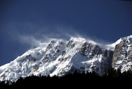 Непал. Гималаи 5000 м над уровнем моря